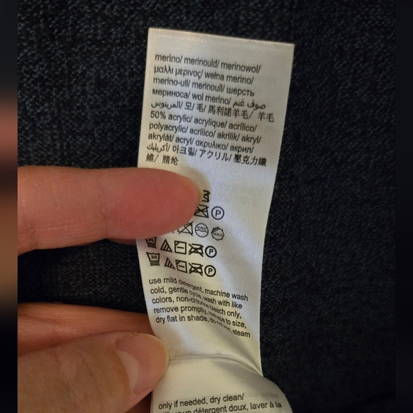 Calvin Klein Navy Zipper Merino Wool Sweater Size Medium - Picture 7 of 7